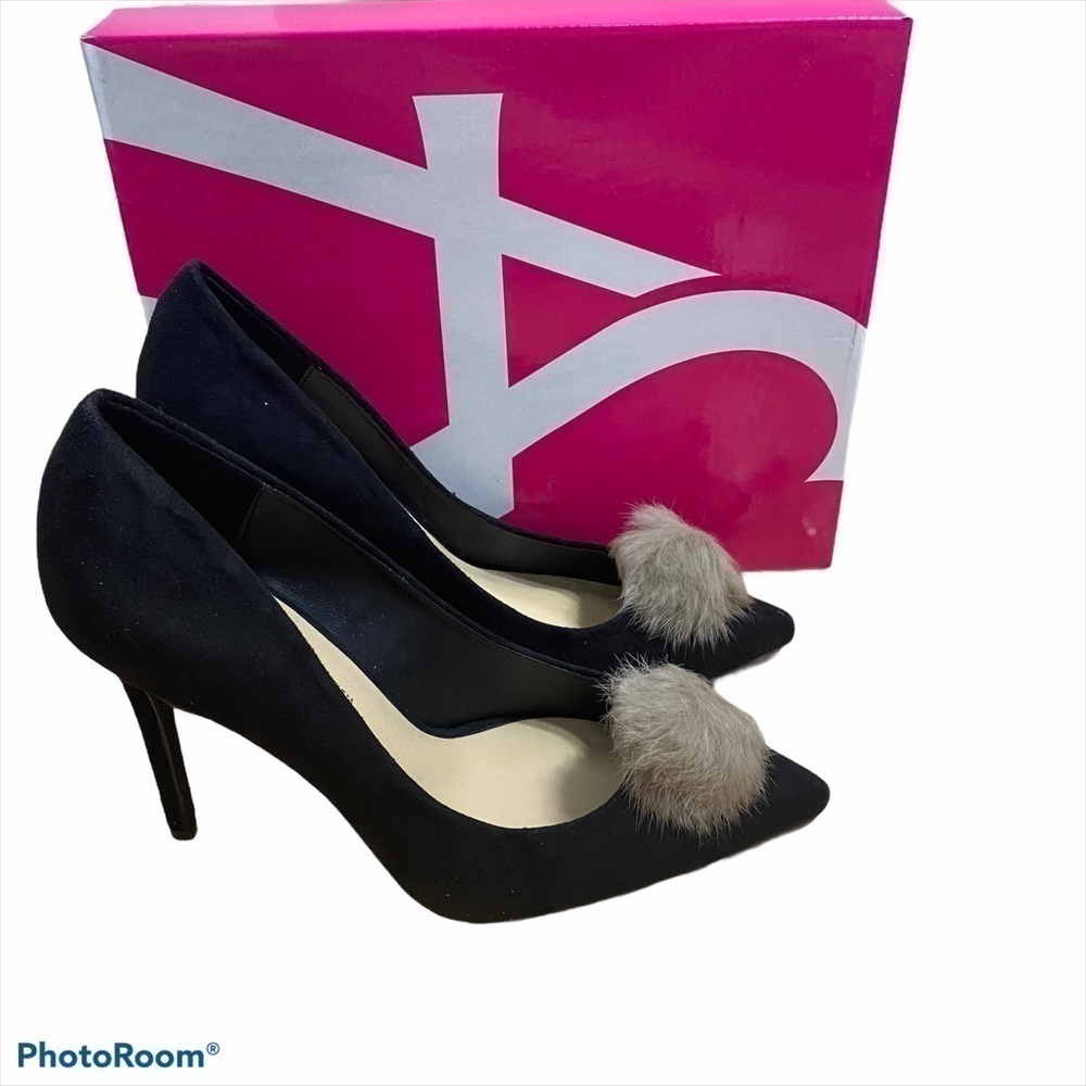 Ashley Stewart Black Pumps Fuzzy Pom Accent NIB 10